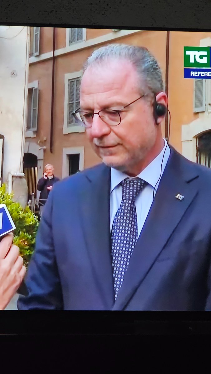 Adesso vai a piangere dal tuo amichetto Lotito.
Godo.
<a href="/giorgiomule/">Giorgio Mulè</a>