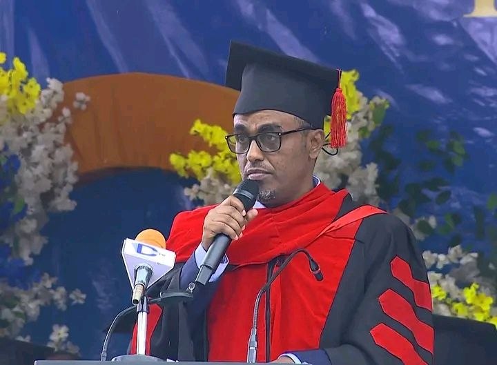 HussenM08708090's tweet photo. I extend my formal congratulations to the graduates of the #CMHS, #DDU.
Graduates in Midwifery, Nursing, MLT, Psychiatry Nursing, and postgraduate s (MPH &amp; MPH in Human Nutrition) have achieved a significant academic milestone. Wishing you continued success in service to humanity https://t.co/KQFScOPvFE