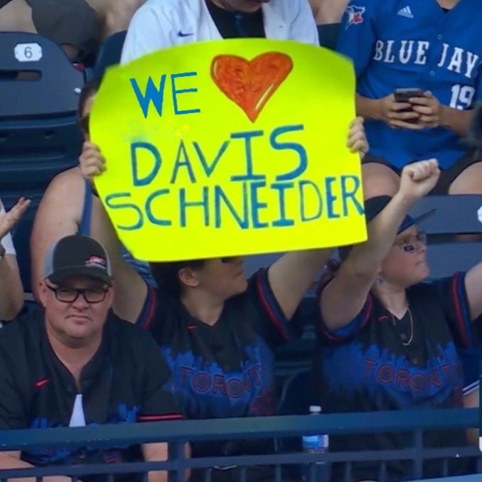 X - Marsh 🏒⚾️ tweet media