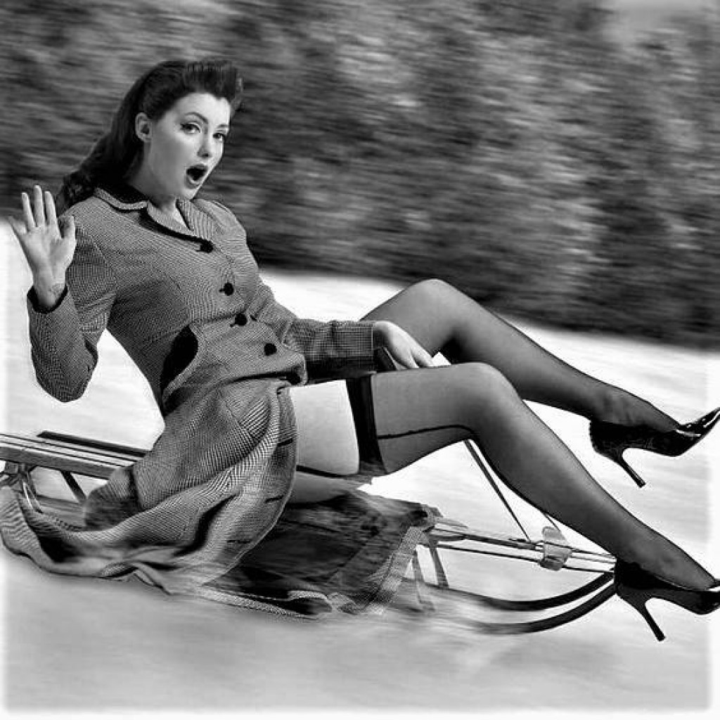 TUNE IN 01 tweet media