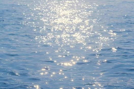 Girls therapy tweet media