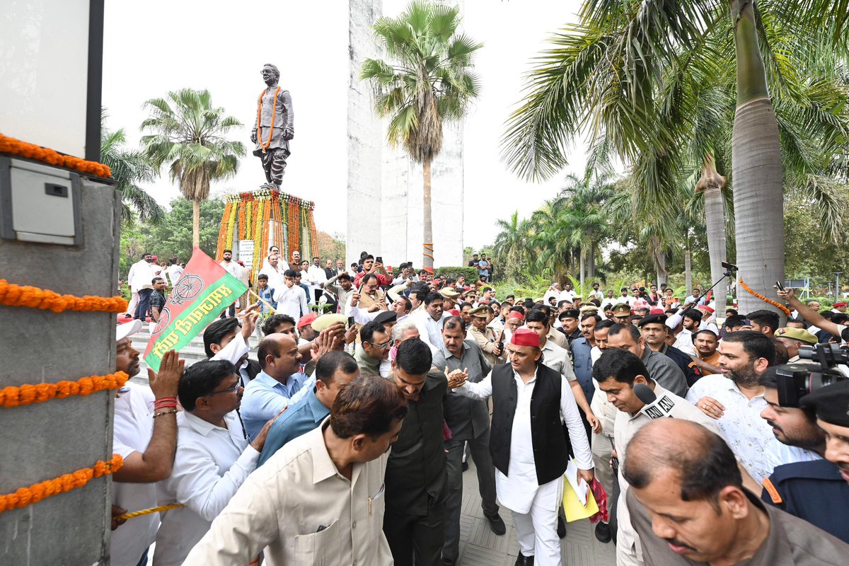 yadavakhilesh's tweet photo. https://t.co/wdTV8E65I7