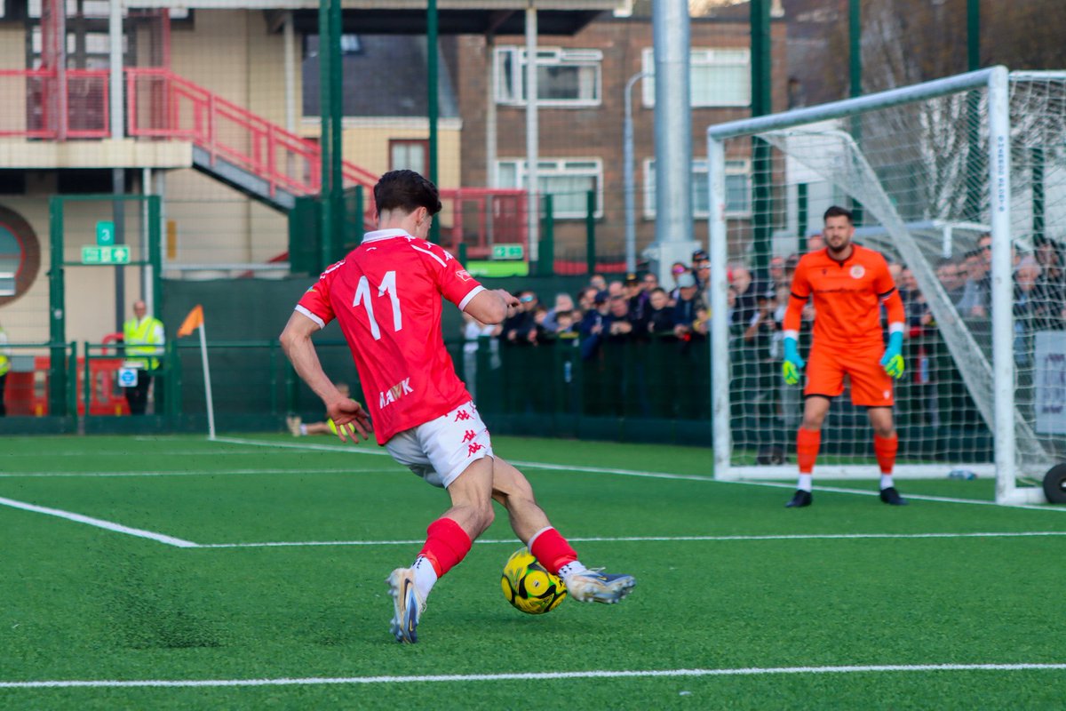 JerseyBullsFC's tweet photo. Your support on Saturday was amazing so let’s do it again this weekend! 👏

For non-league day, let’s try and get our highest attendance of the league season so far. Our highest so far was against Faversham (1,063)! 😱

So with that in mind, invite your friends, family, neighbours and co-workers down to Springfield Stadium on Saturday, or even better buy a discounted ticket for them!

🎟️👉 https://t.co/UrfoEurNgr

Let us know in the comments who you’re bringing to the game on Saturday 💬

#BackTheBulls