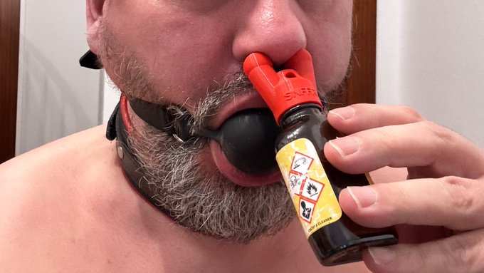 Poppersfotze tweet media