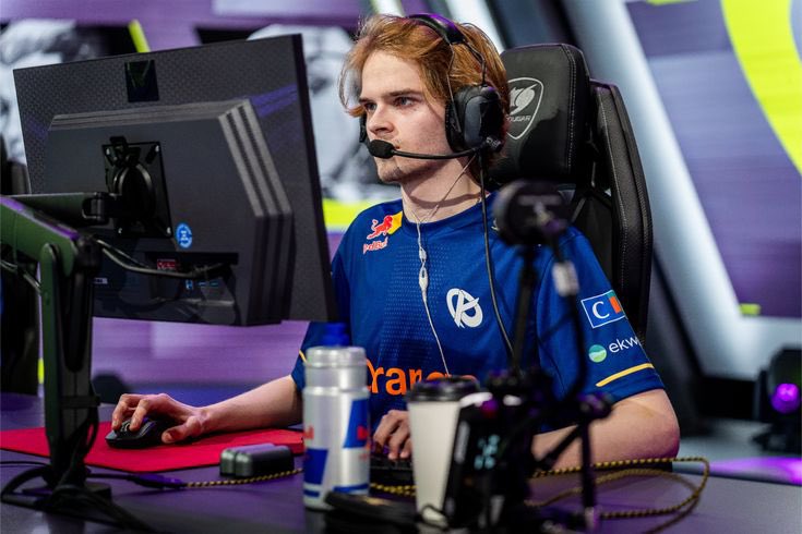 PostPlant tweet media