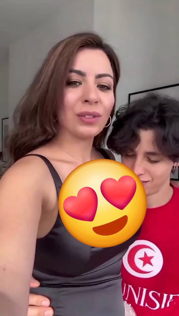 isso aqui não deveria estar no meu celular…

Veja nos comentários... 🧶