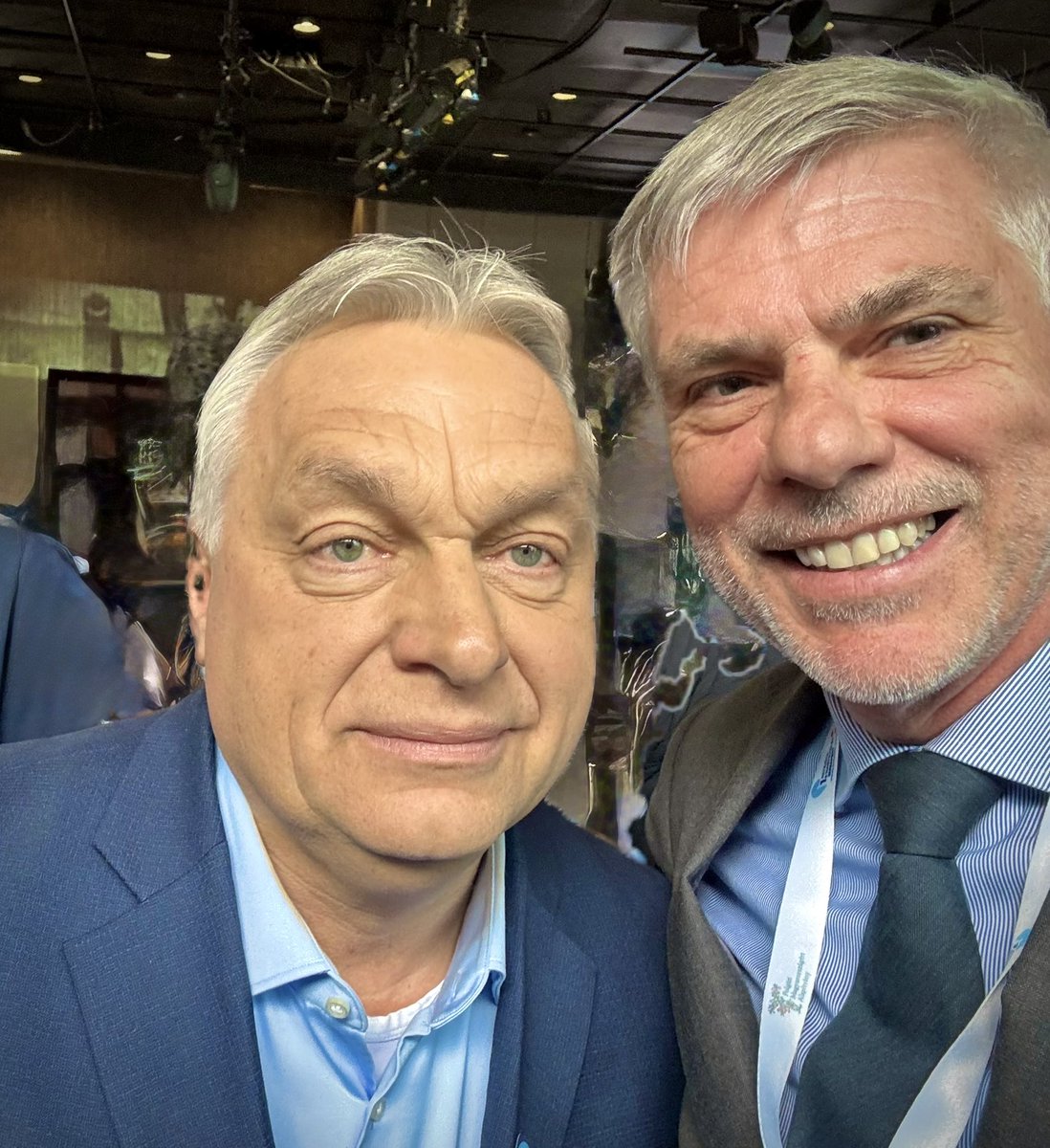 Filip Dewinter tweet media