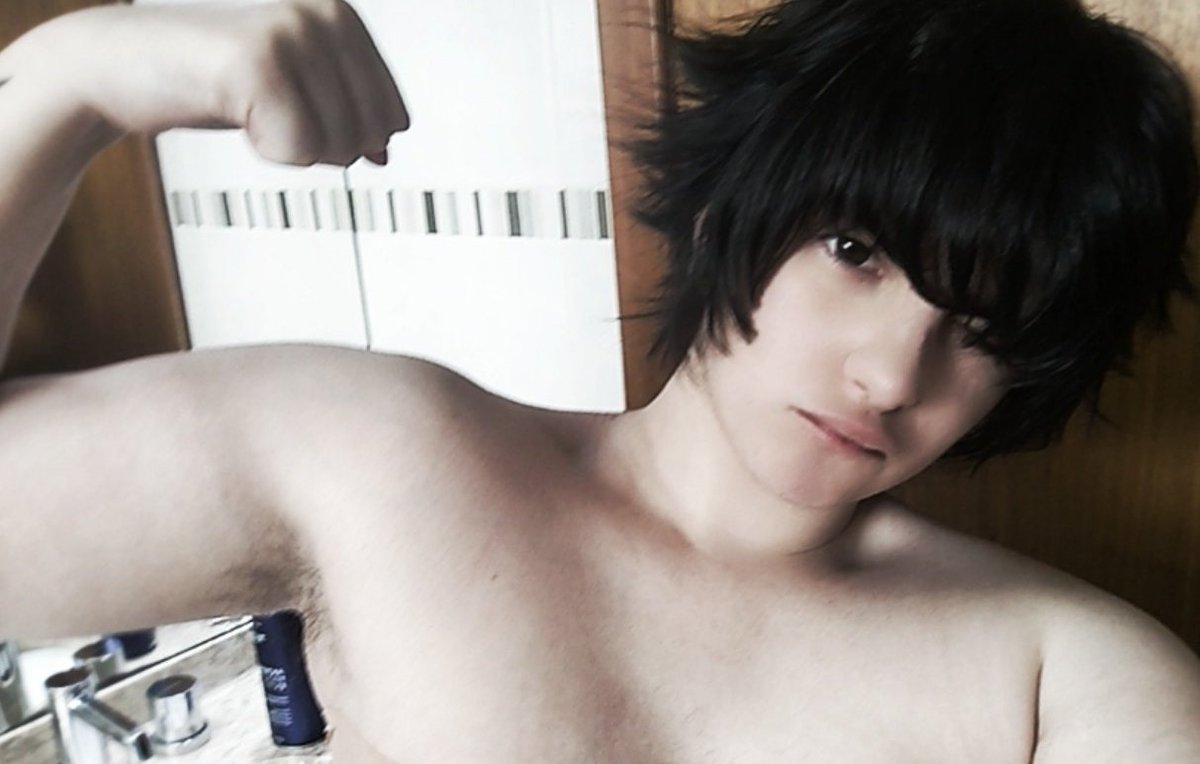 Levi ˚ ✶ ⋆ tweet media