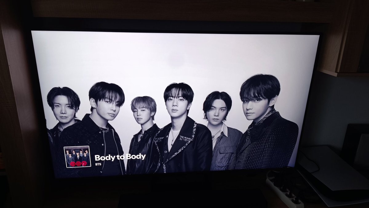 raquel 𓋼𓍊 tweet media