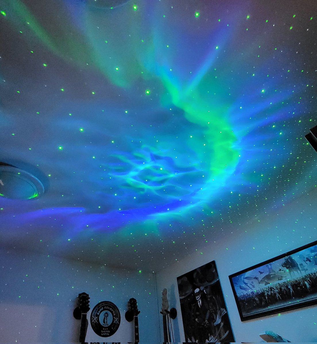 Neslušný Čech tweet media