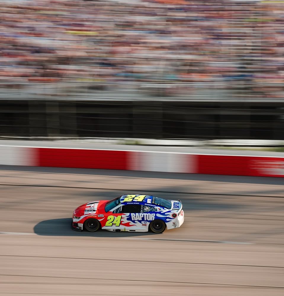 𝐏𝐀𝐑𝐎𝐃𝐘┊ Not @WilliamByron tweet media