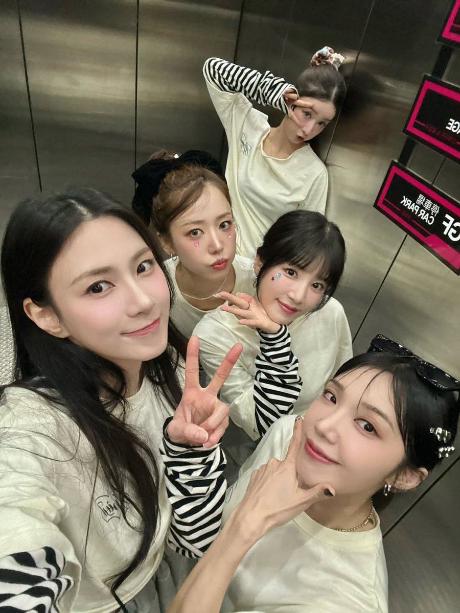 Apink Pics tweet media