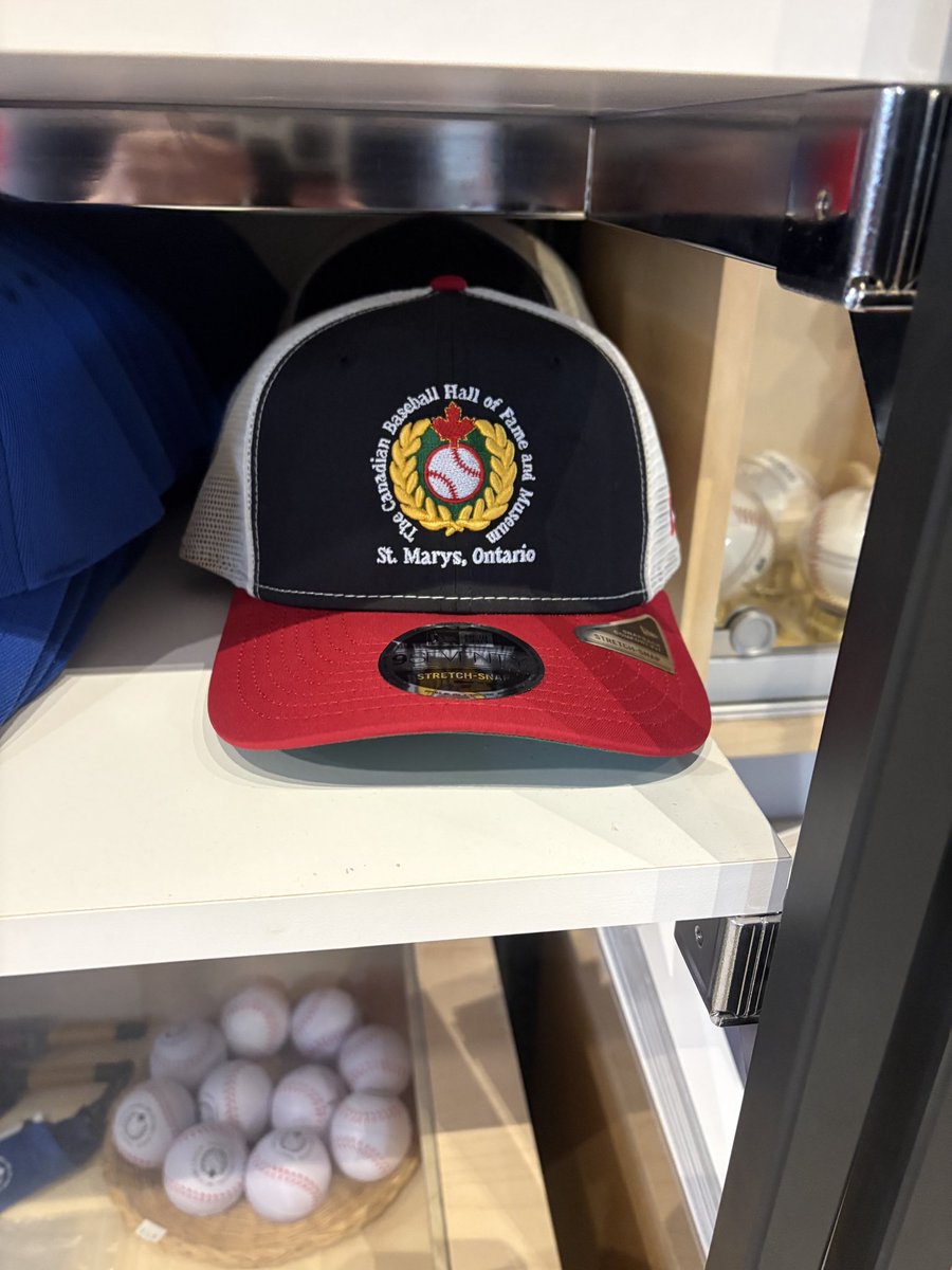 CanadaWarehouse tweet media