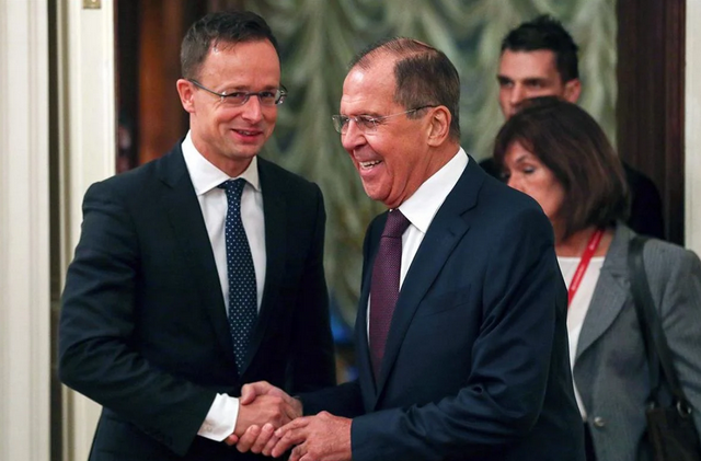 𝑬𝒗𝒆𝒍𝒚𝒏𝒆 𝑳 🇫🇷 🇺🇦 🇪🇺 tweet media