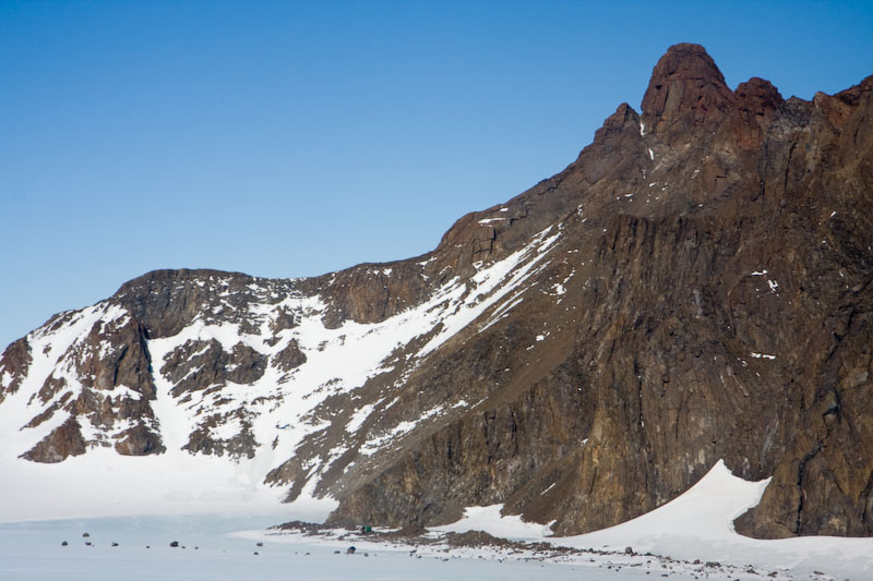 maekyoucry's tweet photo. Got banned off tumbl;r. No where to post the Interrestinmg things i find on the computer. Pictures of Antarctica. https://t.co/CUEELhiCnr