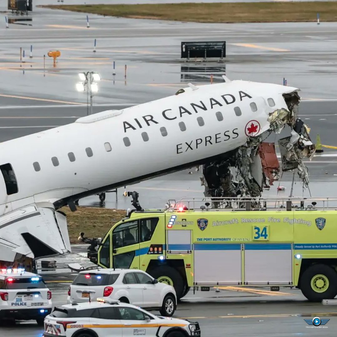 Transponder1200's tweet image. Un #CRJ900 de #AirCanadaExpress 🇨🇦 (#AC8646) impactó un vehículo de emergencia en la pista del Aeropuerto #LaGuardia 🇺🇸 durante el aterrizaje. El accidente ocurrió en medio de otra operación en tierra y es investigado por la FAA y la NTSB.