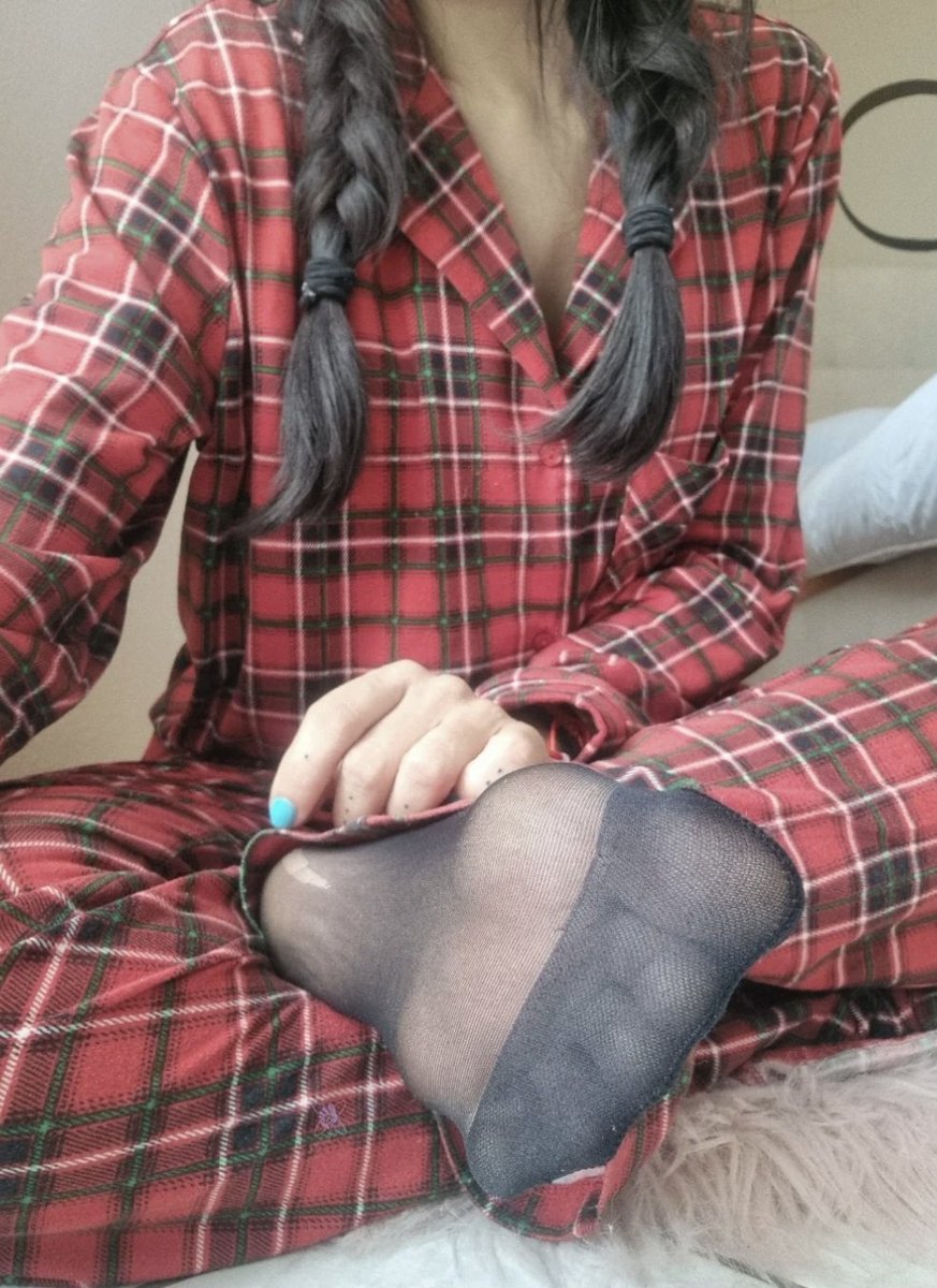 pantyhose secret french tweet media