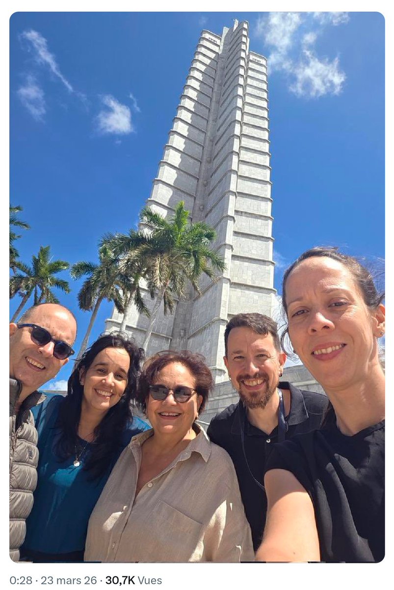 HannahStasi's tweet photo. @JLMelenchon @almaplustv @emma_frr .@pabloiglesias qui écoute religieusement @DiazCanelB débiter ses mensonges sur le rôle des #Cubain auprès de #Maduro et prend la pose avec sa chargée de com', via @MagJorgeCastro 👇
https://t.co/lsyZ41pudq https://t.co/z5XLdAzK9I
