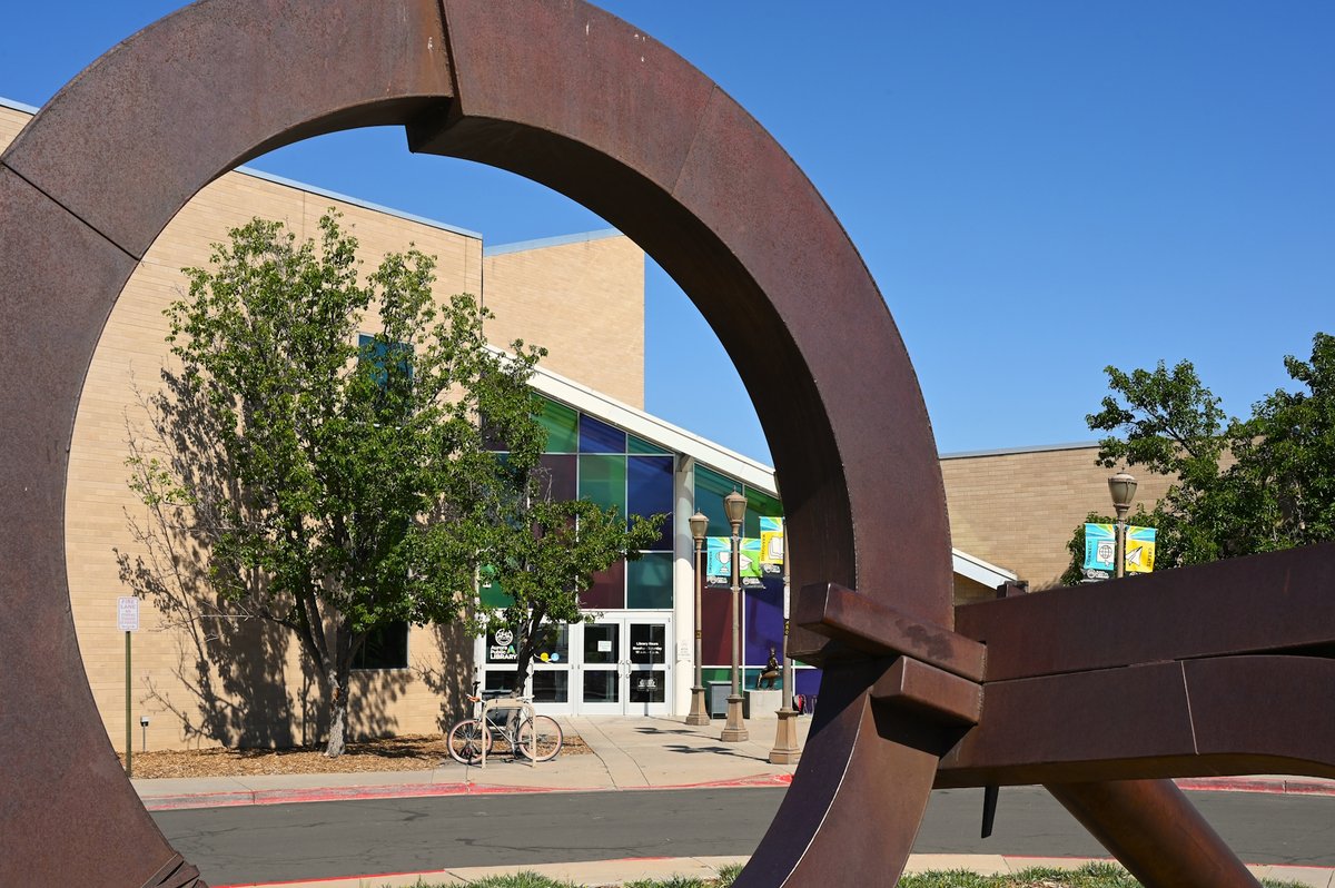 Aurora Public Library (Colorado) tweet media