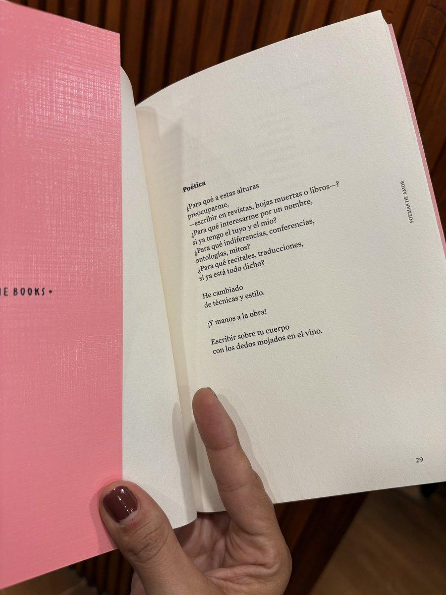 Marpinzon_'s tweet photo. ¡Es tu bendita poesía, Gloria!
Yo te amaré. https://t.co/CCcB3GDQMQ
