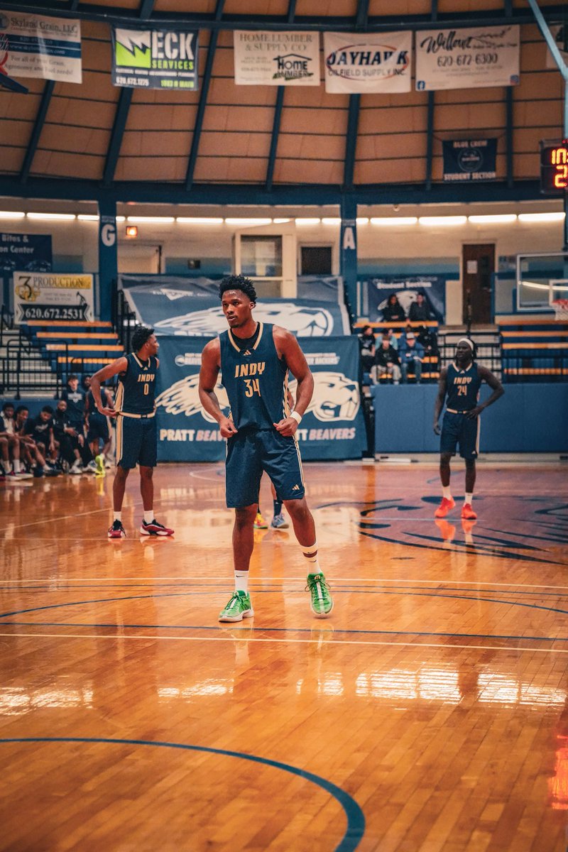 CoachJhamar tweet media