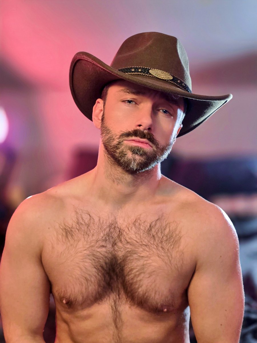 Andrew Sky tweet media