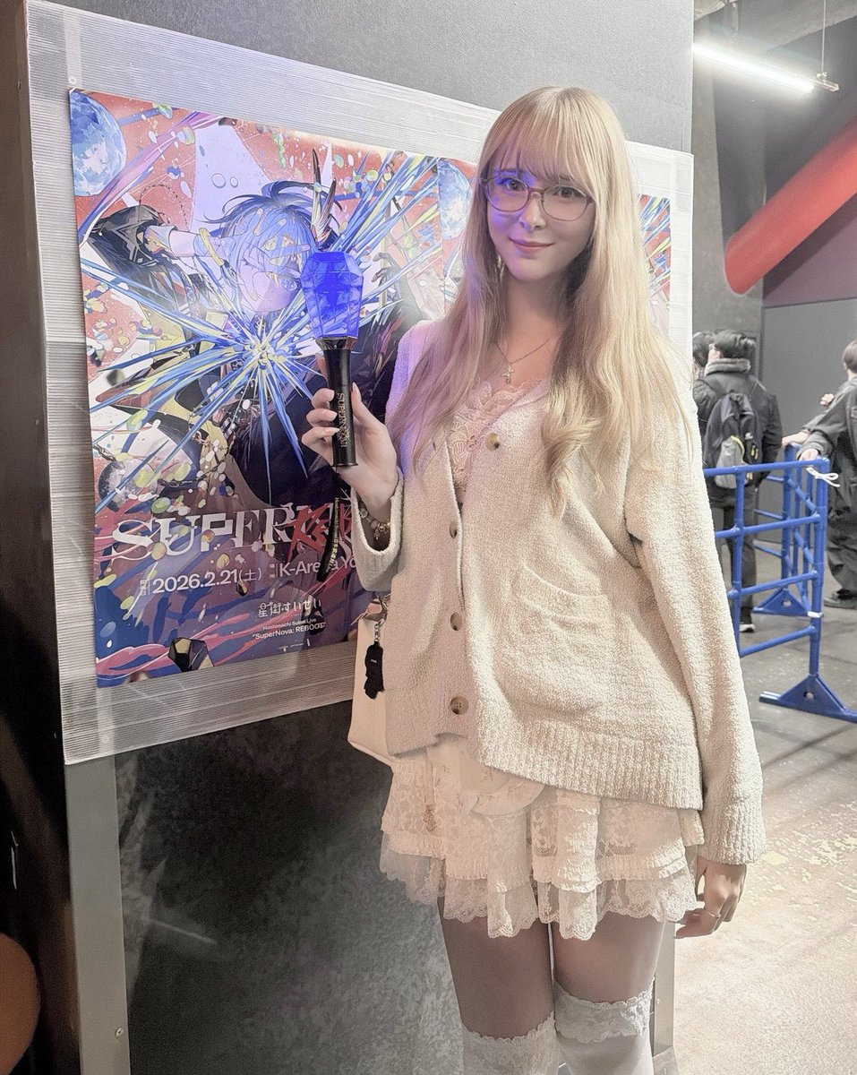 𝑒𝓋𝒾𝑒 (commissions open ! 🤍) tweet media