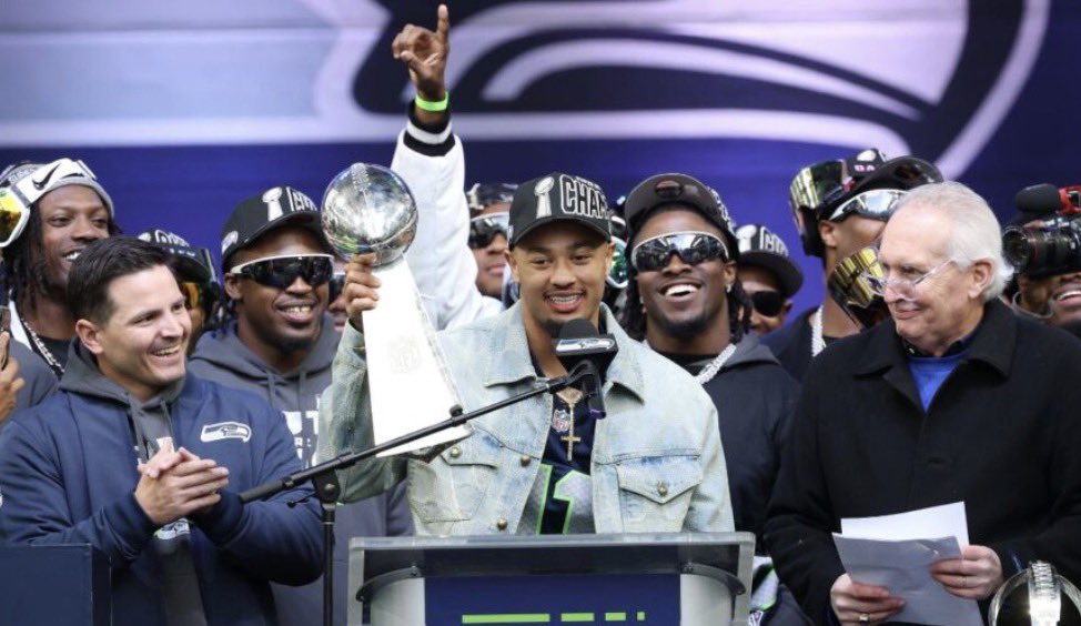 Jonathan Choe tweet media