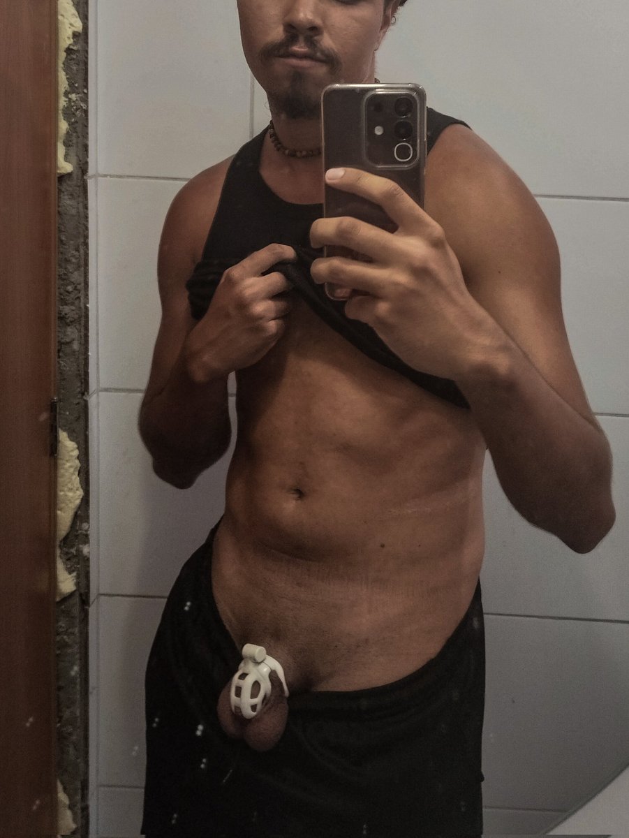 Lockedwolfy tweet media