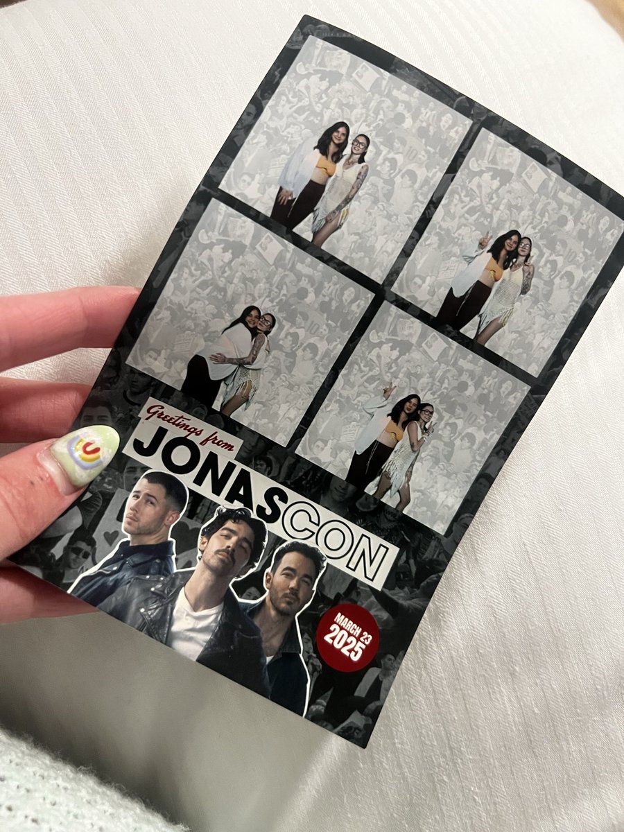 Krystal Russillo ☼ tweet media