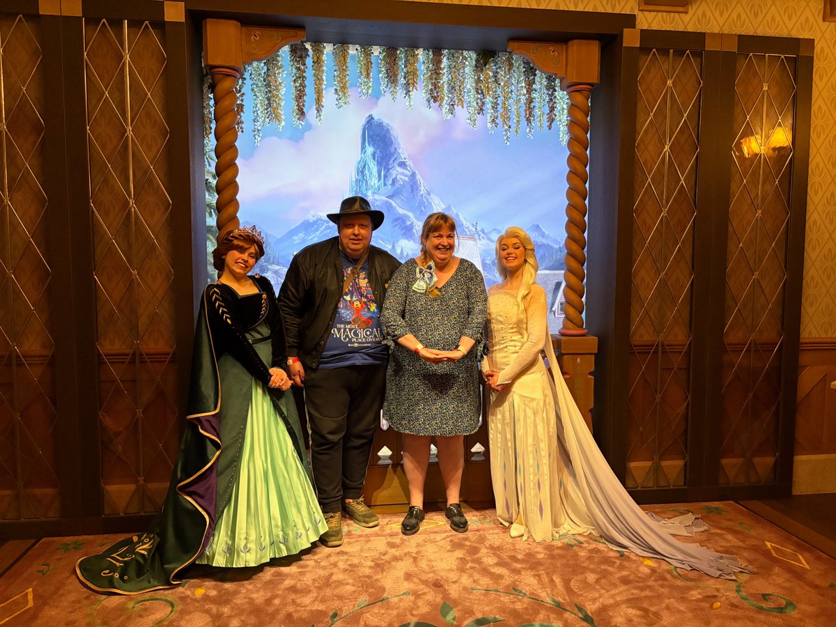 dlrpfans tweet media