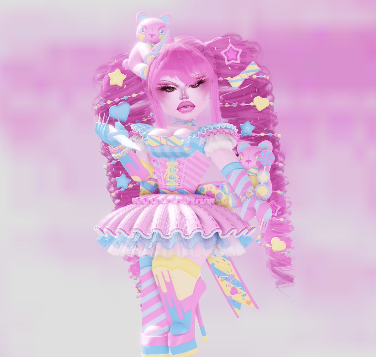 ✧˚ · Valoura ✧˚ · tweet media