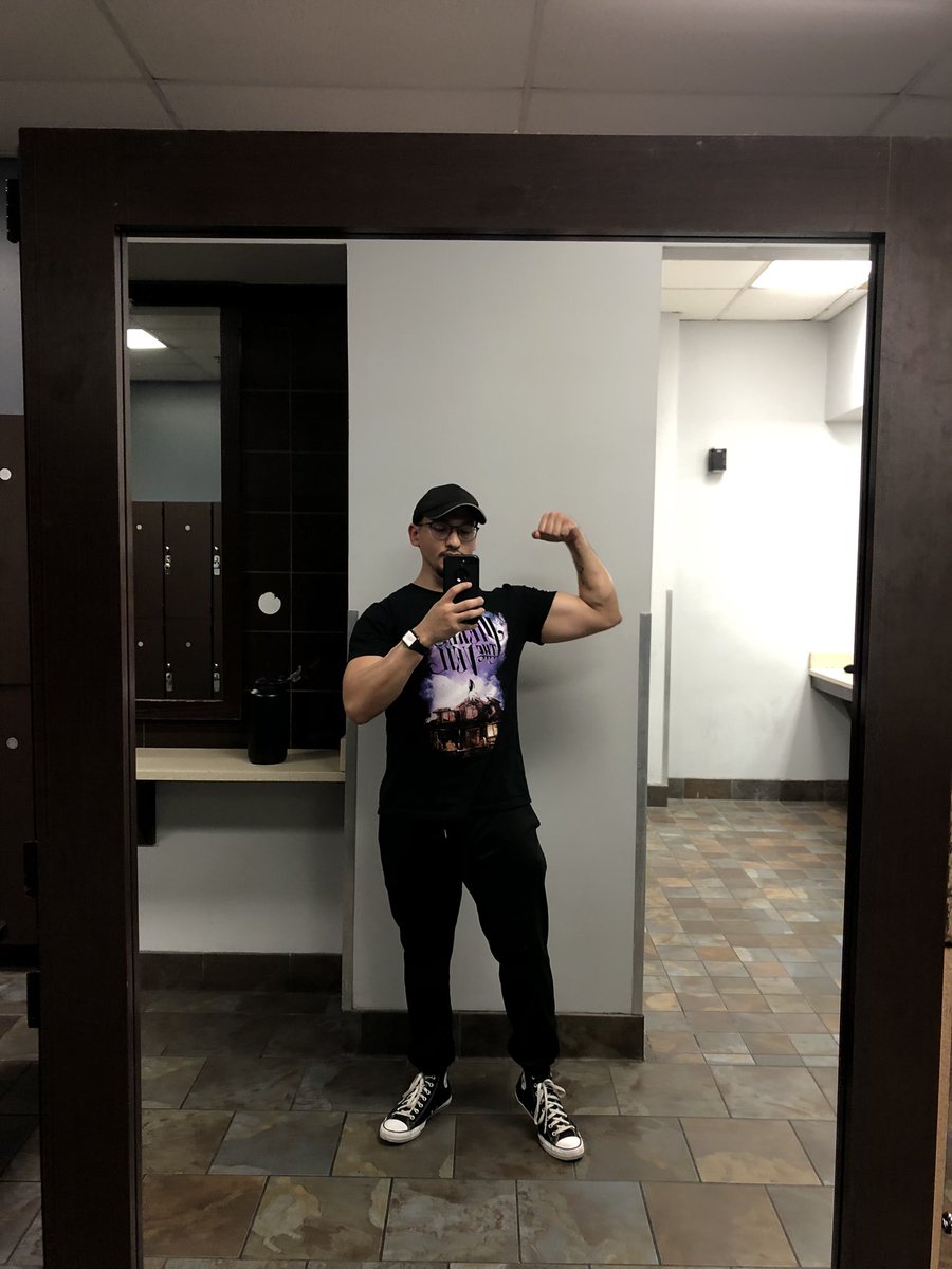 𝓑𝓸𝓫𝓫𝔂🕸️ tweet media