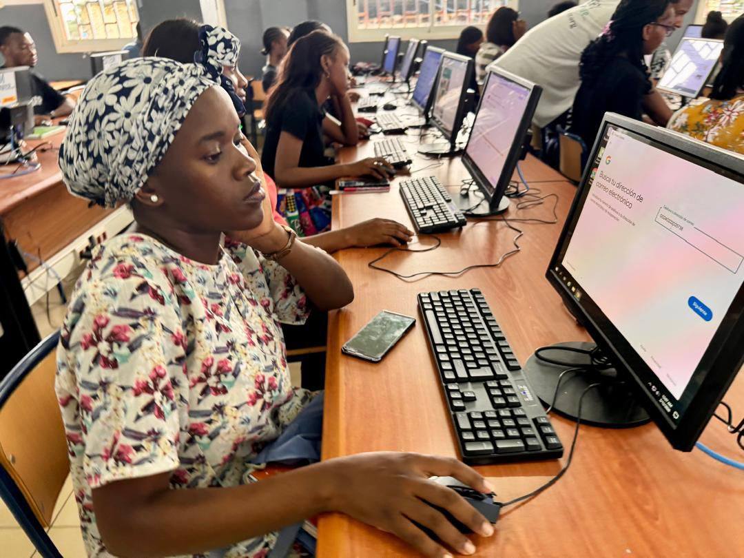 stem_power_inc's tweet photo. STEMpower in Equatorial Guinea 

STEMpower has established a new STEM Center in Malabo, Equatorial Guinea, at the Universidad Nacional de Guinea Ecuatorial, Rectorado. With this launch, the center becomes the 157th STEM Center across Africa.

https://t.co/dsRNs7T2LW https://t.co/wl6j3LJVGQ