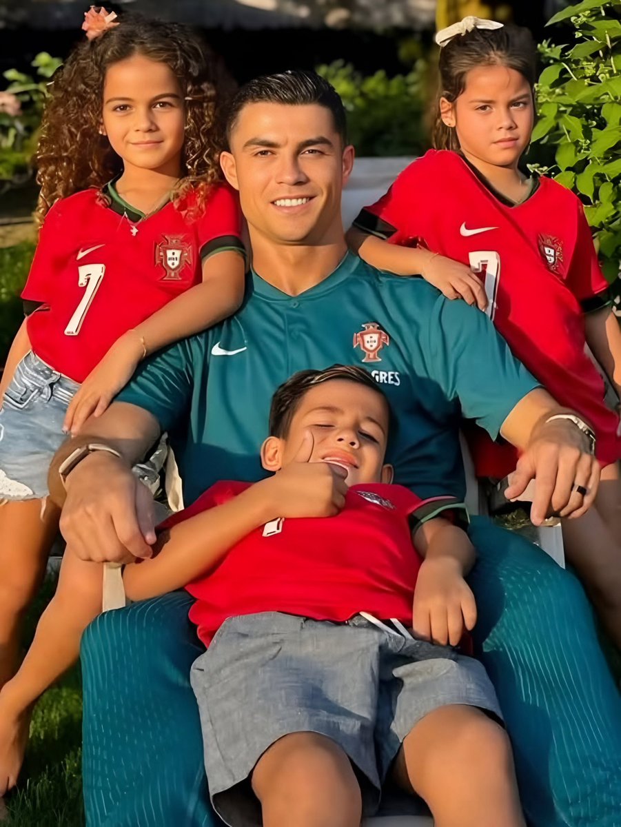 Gionaldo tweet media