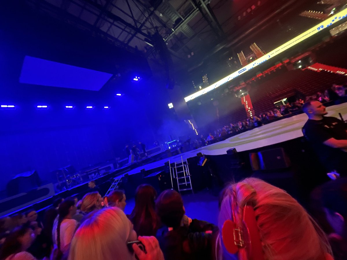 Nicole²⁸ tweet media