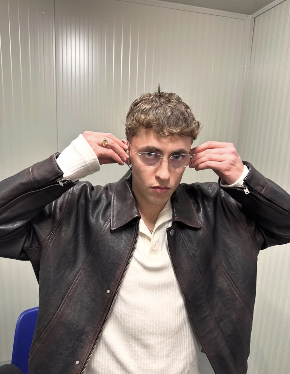 sere🧣🎞️💋 tweet media