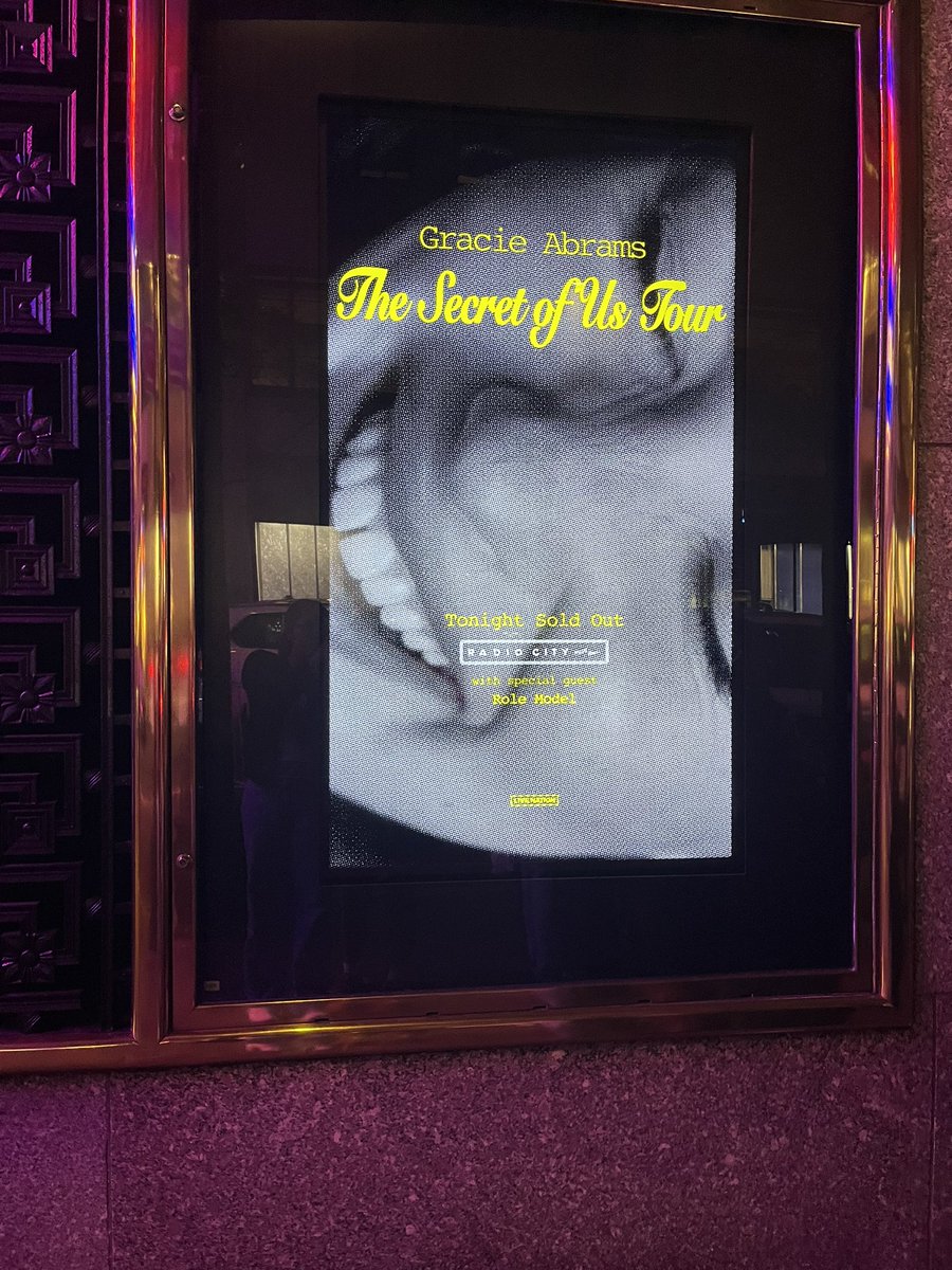 emily ⎕ IS SEEING HAYLEY tweet media