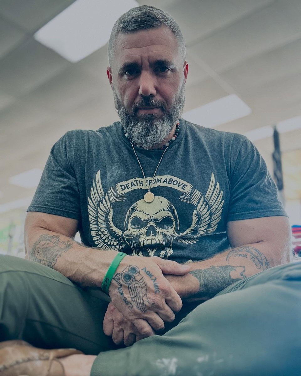 April Hunter tweet media