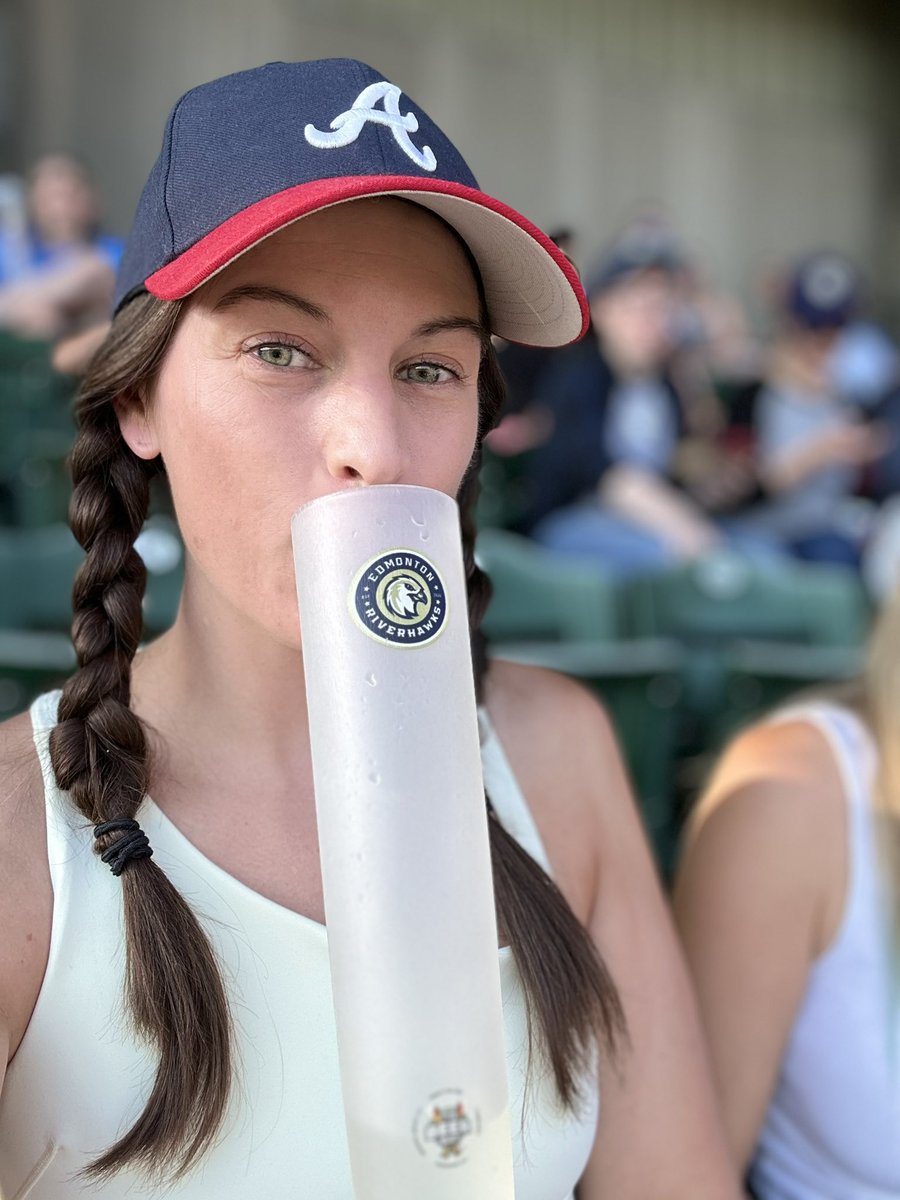 Lauren 🩲 tweet media