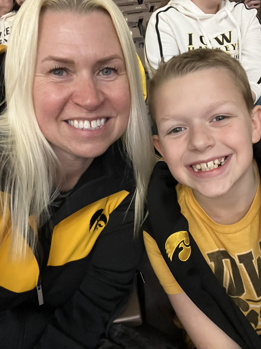 Sarah Moss tweet media