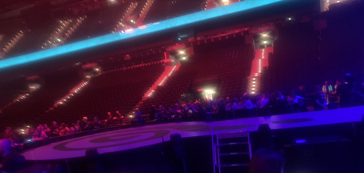 Harry & Louis Updates tweet media