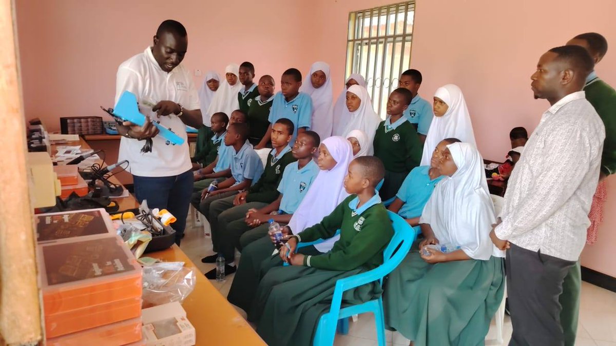 stem_power_inc's tweet photo. STEMpower in Tanzania

STEMpower announces the successful installation of its 158th STEM Center, sited within the Tanzania Community Networks Polytechnic College @tcnpcollege  ("TCNPC”), a college of Dodoma University, the largest university in Africa. https://t.co/EhbLUi9odO