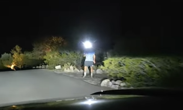 taylor_about13's tweet photo. creepy guy from Dad's Gone live, live from last night....doesn't he seem to have teh same stance and shoes as the perp? #nancygunthrie #nancyguthriekidnapping #bringnancyhome #nancyguthriemissing https://t.co/mBha44qYgk