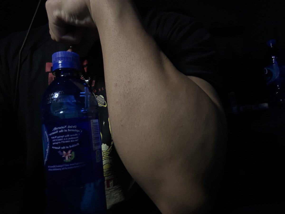 Hyunn Dai tweet media