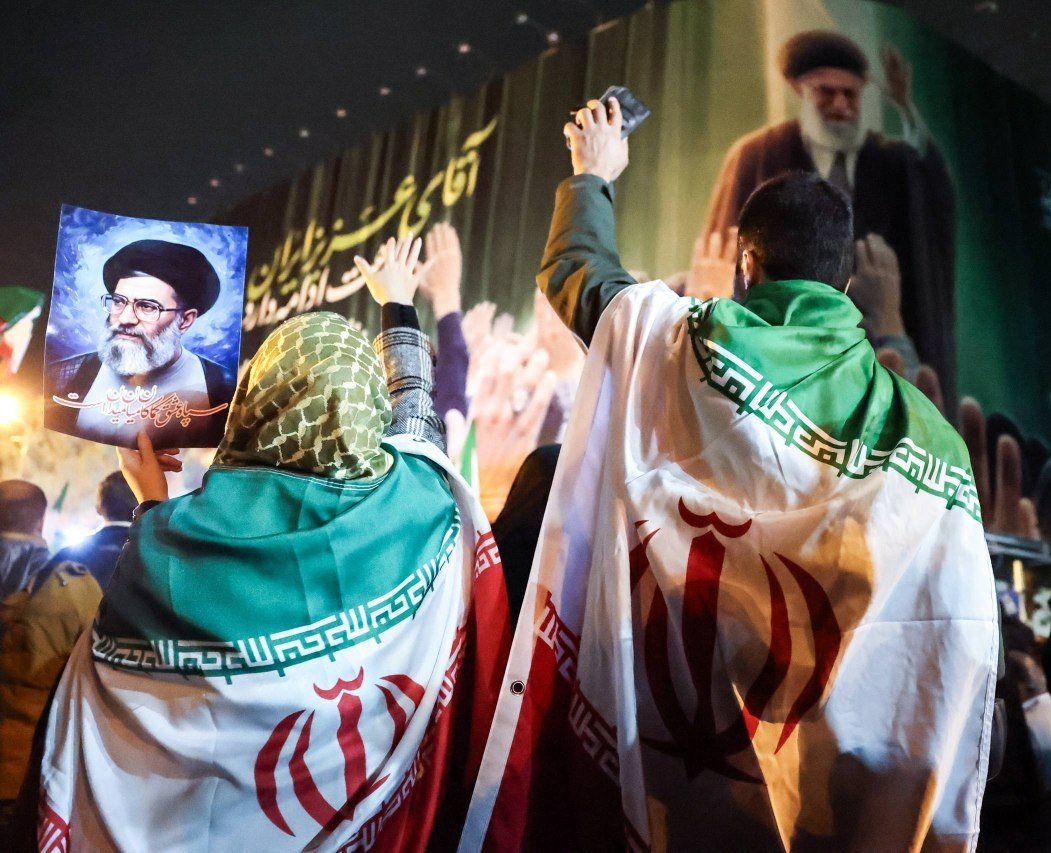 تف به محبوبم...🥺

محبوبم واسه جشن پیروزی خودتو برسون🚶‍♀️

#ایران_جاودانه
