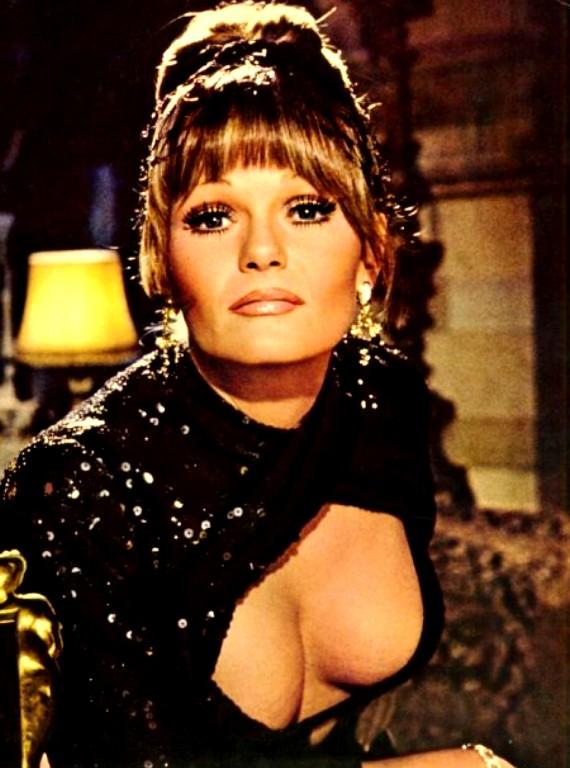 52 Weeks of Vinyl tweet media