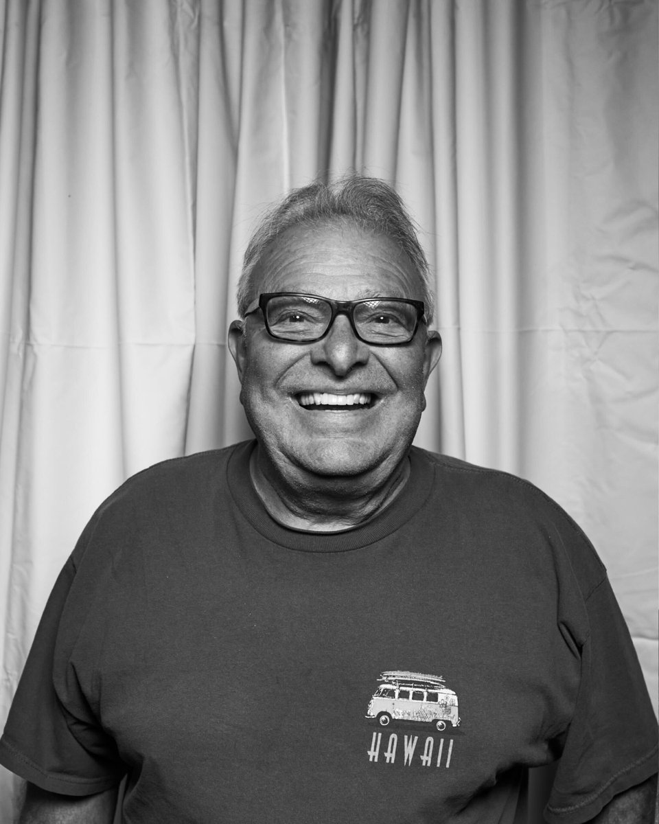 Los Lobos tweet media