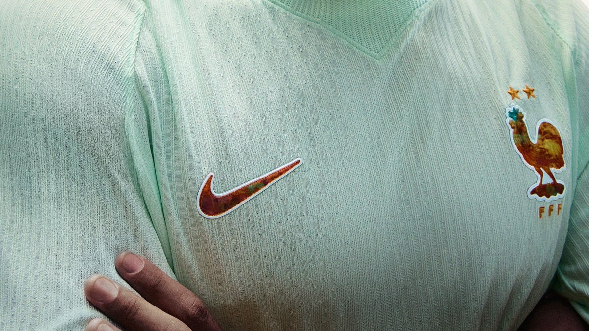 esvaphane tweet media