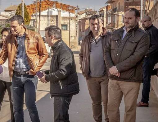 Adrian Rodriguez tweet media